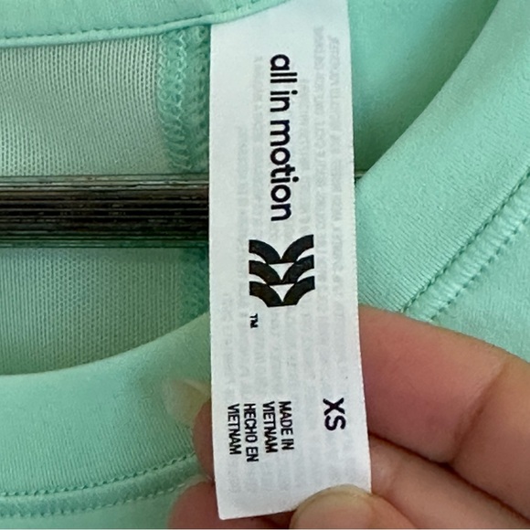 All in motion mint green back vented cap sleeve athletic top woman S - Picture 7 of 9